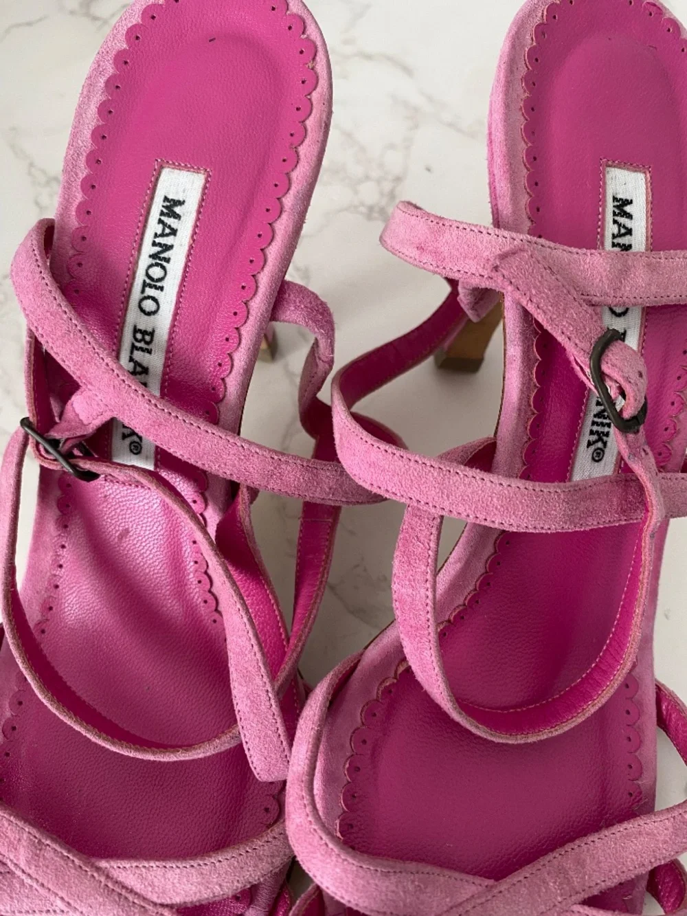 Manolo Blahnik Strappy Heels Sz 36 (US 6) Pink Suede Barbiecore Bridesmaid